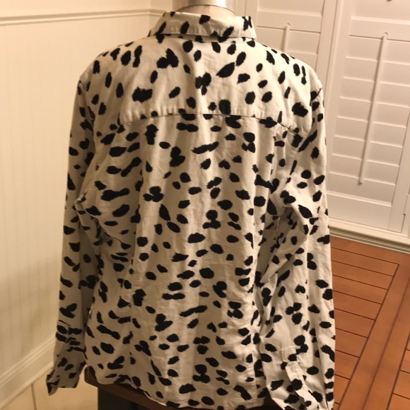 Liz Claiborne button up Blouse; black and white - Picture 3 of 5